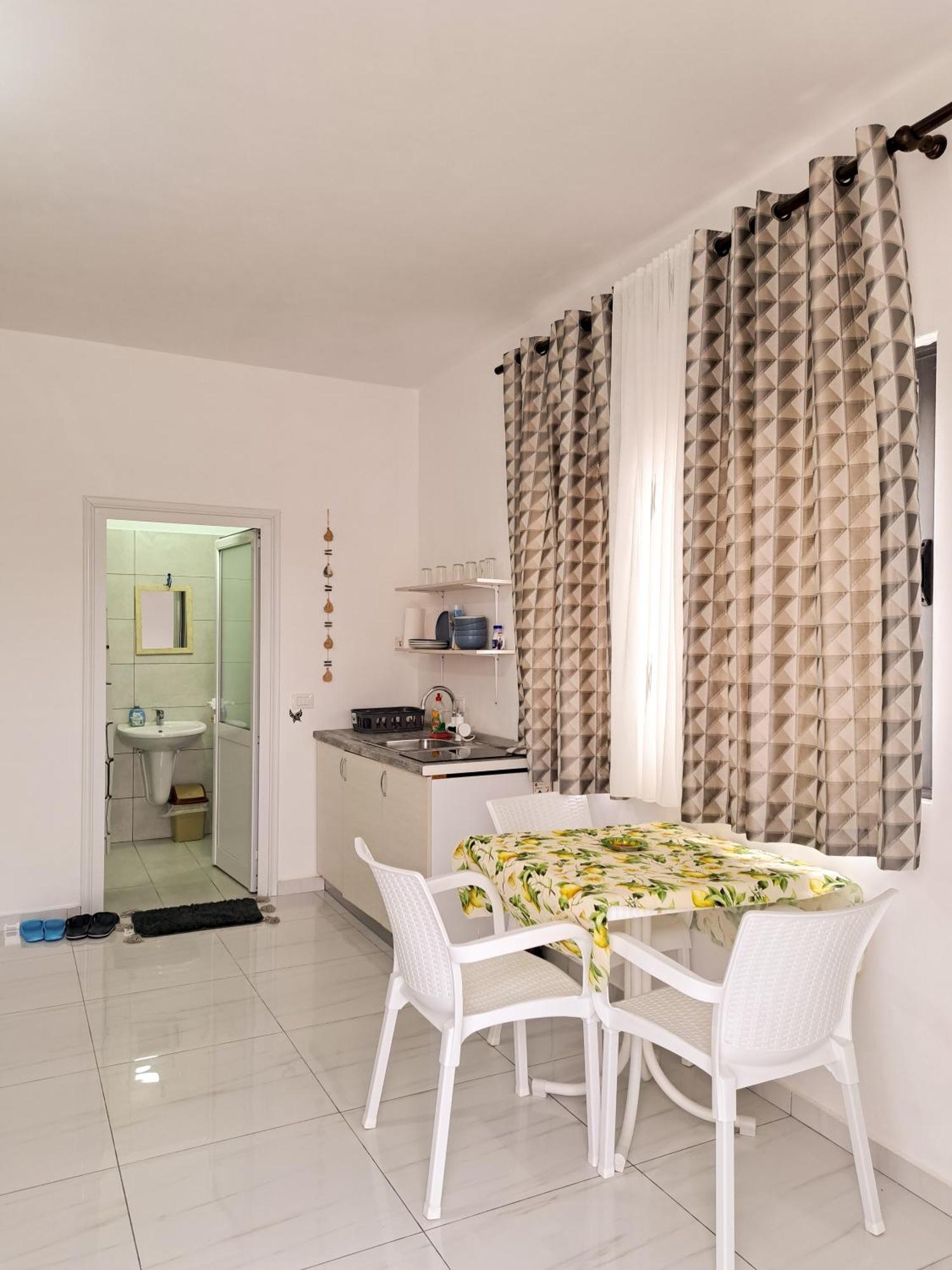 Troi Beach House Vlore Room photo
